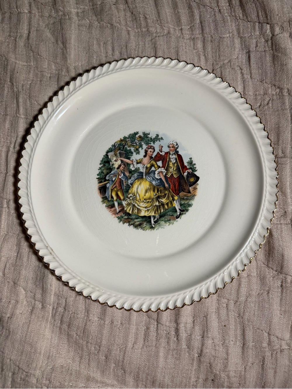 Vintage Harper Pottery Co. Replacement Decorative Plate with 22K Gold Trim